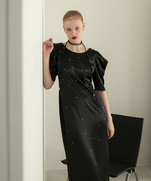DONOBAN(ドノバン)の「【ANDRESD】pearl glow satin dress 結婚式 パーティードレス オケージョンドレス お呼ばれ 二次会 成人式 同窓会(ドレス・レディース・ブラック/ブロンズ・L/M/S)」の5枚目の写真