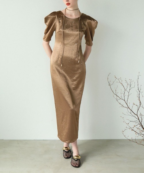 DONOBAN(ドノバン)の「【ANDRESD】pearl glow satin dress 結婚式 パーティードレス オケージョンドレス お呼ばれ 二次会 成人式 同窓会(ドレス・レディース・ブラック/ブロンズ・L/M/S)」の13枚目の写真