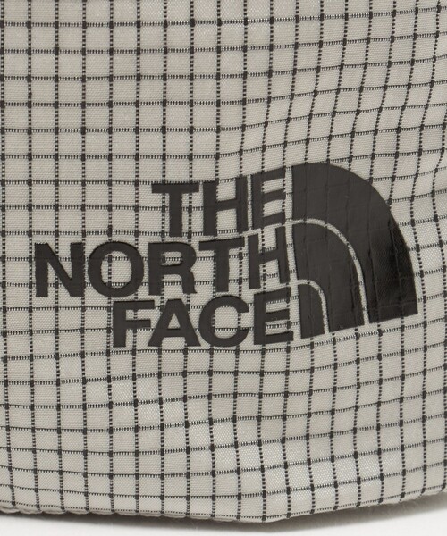 THE NORTH FACE(ザノースフェイス)の「<THE NORTH FACE>ラフター ショルダーポーチ M/ショルダーバッグ(ショルダーバッグ・レディース・ライトグレー/ブラック・FREE)」の18枚目の写真