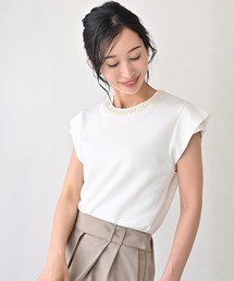 首元パールで お顔 映え服 立体袖Tシャツ