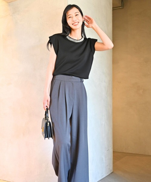 Ehre style(エーレスタイル)の「首元パールで お顔 映え服 立体袖Tシャツ(Tシャツ/カットソー・レディース・ホワイト/ブラック・FREE)」の13枚目の写真