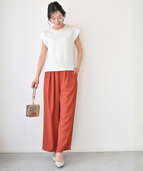 Ehre style(エーレスタイル)の「首元パールで お顔 映え服 立体袖Tシャツ(Tシャツ/カットソー・レディース・ホワイト/ブラック・FREE)」の19枚目の写真