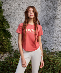 DVWロゴ半袖Tシャツ DEVI-T0154-カーマイン