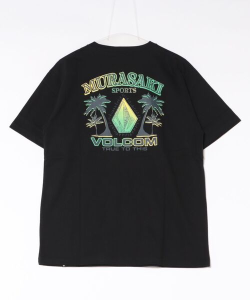ムラサキスポーツ(ムラサキスポーツ)の「【ムラサキスポーツ限定】MURASAKI ムラサキ × VOLCOM ボルコム 半袖 Tシャツ バックプリント 90年代 BG05AU01(シャツ/ブラウス・メンズ・ホワイト/ライトグリーン/ブラック・M/L/XL)」の4枚目の写真