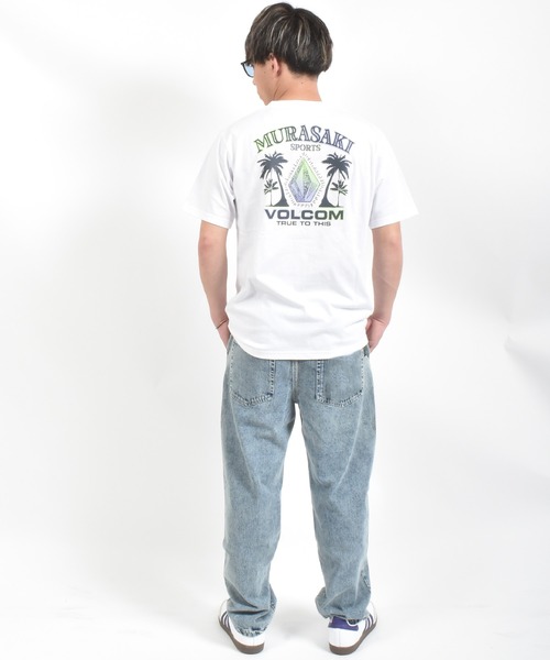 ムラサキスポーツ(ムラサキスポーツ)の「【ムラサキスポーツ限定】MURASAKI ムラサキ × VOLCOM ボルコム 半袖 Tシャツ バックプリント 90年代 BG05AU01(シャツ/ブラウス・メンズ・ホワイト/ライトグリーン/ブラック・M/L/XL)」の10枚目の写真