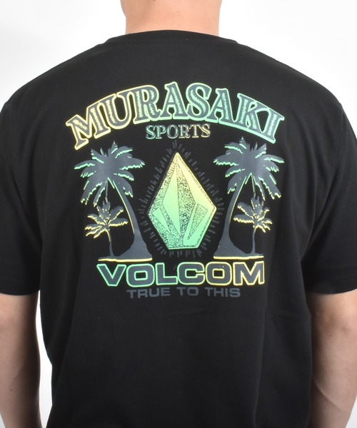 ムラサキスポーツ(ムラサキスポーツ)の「【ムラサキスポーツ限定】MURASAKI ムラサキ × VOLCOM ボルコム 半袖 Tシャツ バックプリント 90年代 BG05AU01(シャツ/ブラウス・メンズ・ホワイト/ライトグリーン/ブラック・M/L/XL)」の20枚目の写真