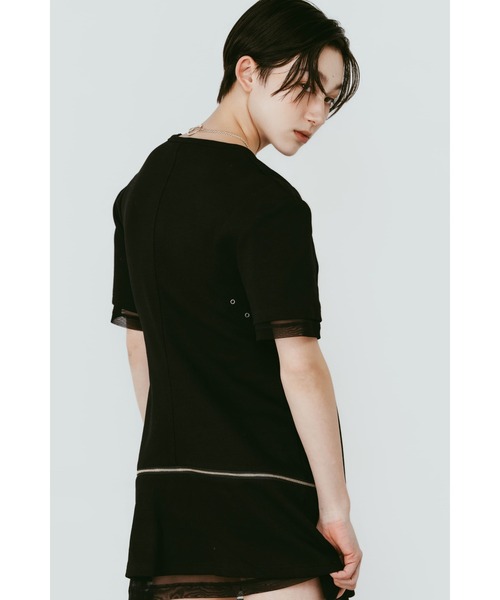 Knuth Marf(クヌースマーフ)の「structured shoulder top(Tシャツ/カットソー・レディース・ブラック/ライトベージュ・X-SMALL/SMALL)」の21枚目の写真