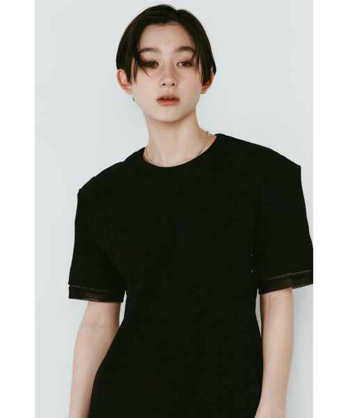Knuth Marf(クヌースマーフ)の「structured shoulder top(Tシャツ/カットソー・レディース・ブラック/ライトベージュ・X-SMALL/SMALL)」の22枚目の写真