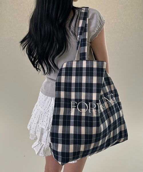 apres jour mignon(アプレジュールミニョン)の「【apresjour mignon×ARIAZ】チェック柄BIGトートバッグ(トートバッグ・レディース・ブラック/ブルー/ネイビー・ONESIZE)」の3枚目の写真