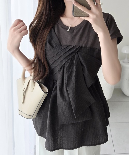 mily bilet(ミウィビレット)の「【mily bilet】忙しい朝も悩まない、初夏の一軍トップス。リボンビスチェドッキングTシャツ (半袖)(Tシャツ/カットソー・レディース・ブラック/グレー/チャコール・MEDIUM/X-LARGE/LARGE/SMALL)」の9枚目の写真