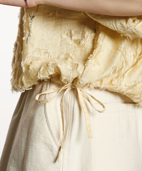 ROSE BUD(ローズバッド)の「OFF SHOULDER BLOUSE(シャツ/ブラウス・レディース・ベージュ/ブラック・ONE SIZE)」の14枚目の写真