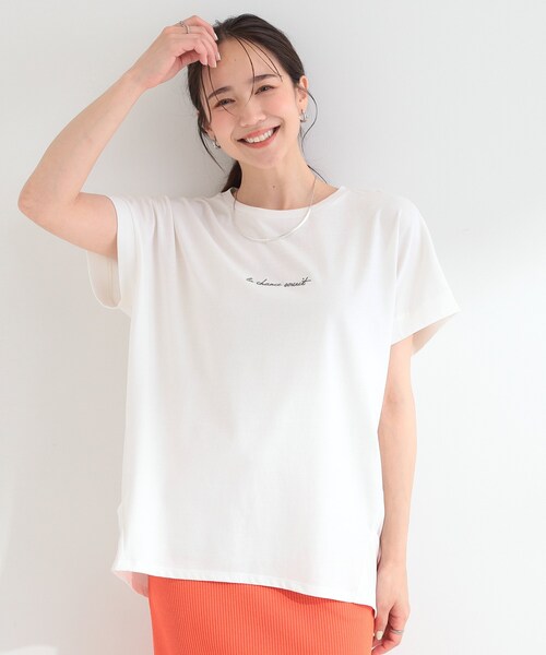 SHOO・LA・RUE(シューラルー)の「【汗じみ防止/ひんやり/体型カバー】真夏の味方。汗じみが気になりにくい 大人の刺繍ロゴTシャツ(Tシャツ/カットソー・レディース・ホワイト/ブルー/ダークグレー/ブラック/ブラウン系その他/イエロー系その他・02/01/04/03)」の15枚目の写真