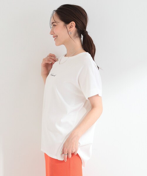 SHOO・LA・RUE(シューラルー)の「【汗じみ防止/ひんやり/体型カバー】真夏の味方。汗じみが気になりにくい 大人の刺繍ロゴTシャツ(Tシャツ/カットソー・レディース・ホワイト/ブルー/ダークグレー/ブラック/ブラウン系その他/イエロー系その他・02/01/04/03)」の16枚目の写真