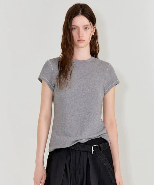Fano Studios(ファノ ストゥディオズ)の「配色ステッチ ショルダーフィット Tシャツ FX26S413【Fano Studios】【2026SS】(Tシャツ/カットソー・レディース・グレー/ホワイト・L/M/S)」の13枚目の写真
