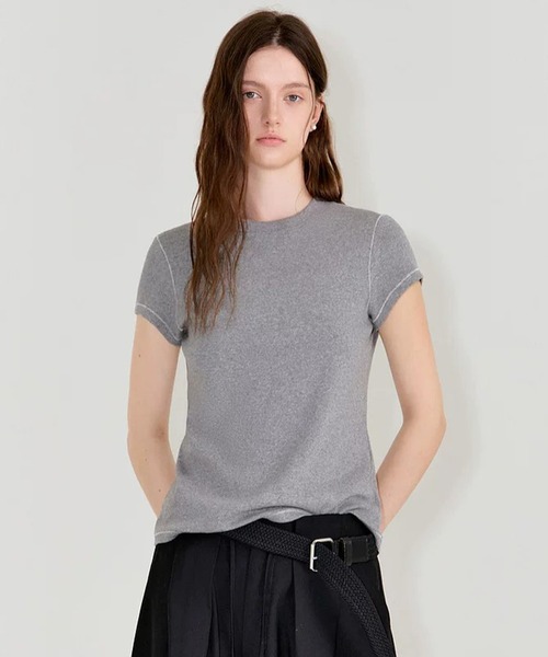 Fano Studios(ファノ ストゥディオズ)の「配色ステッチ ショルダーフィット Tシャツ FX26S413【Fano Studios】【2026SS】(Tシャツ/カットソー・レディース・グレー/ホワイト・L/M/S)」の15枚目の写真