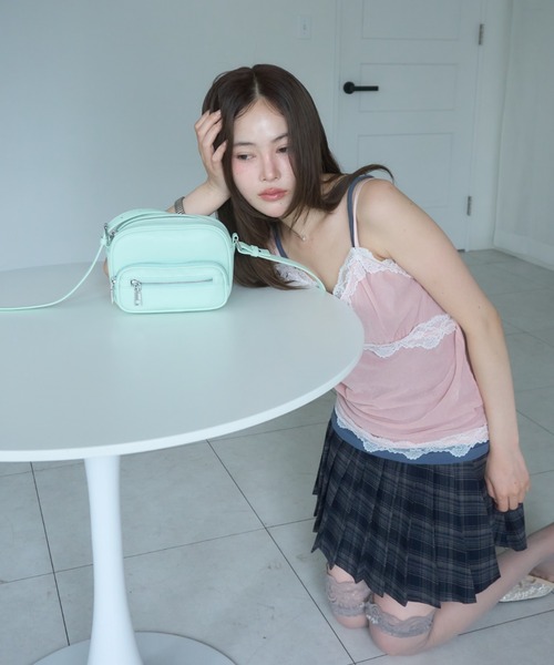Smyeon(スミョン)の「Compact design shoulder bag/コンパクトデザインショルダーバッグ(ショルダーバッグ・レディース・ブラック/ミント/ライトブルー/ベビーピンク・FREE)」の22枚目の写真