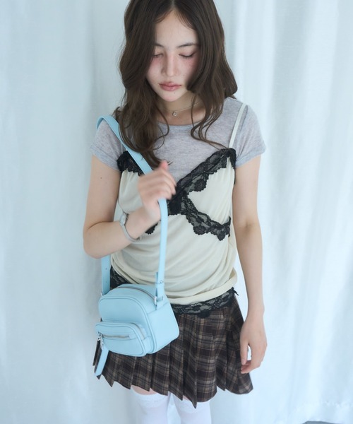 Smyeon(スミョン)の「Compact design shoulder bag/コンパクトデザインショルダーバッグ(ショルダーバッグ・レディース・ブラック/ミント/ライトブルー/ベビーピンク・FREE)」の9枚目の写真