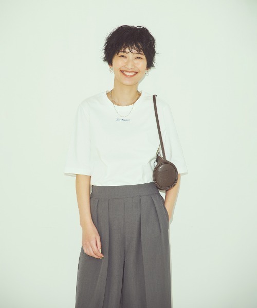 IEDIT(イディット)の「IEDIT 接触冷感加工がうれしい配色ワンポイントロゴTシャツ(Tシャツ/カットソー・レディース・ネイビー/オフホワイト/ブラック・L/S/LL/M/3L)」の1枚目の写真