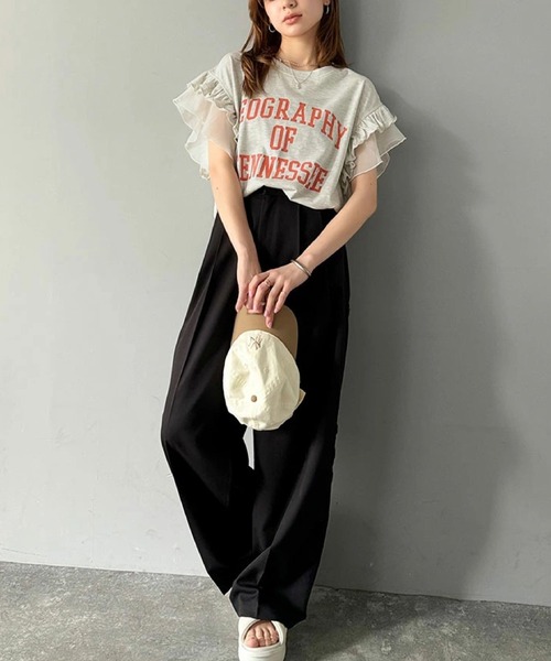 2ly2(トゥーリートゥー)の「フリルスリーブロゴTシャツ レディース カジュアルトップス(Tシャツ/カットソー・レディース・グレー/イエロー/ホワイト・FREE)」の11枚目の写真