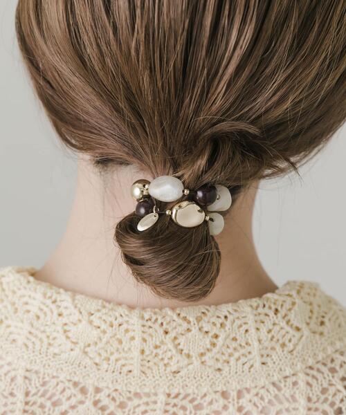SMELLY(スメリー)の「ストーンライクモチーフヘアポニー(ヘアゴム・レディース・ブラウン系その他/ブラック系その他・-)」の12枚目の写真