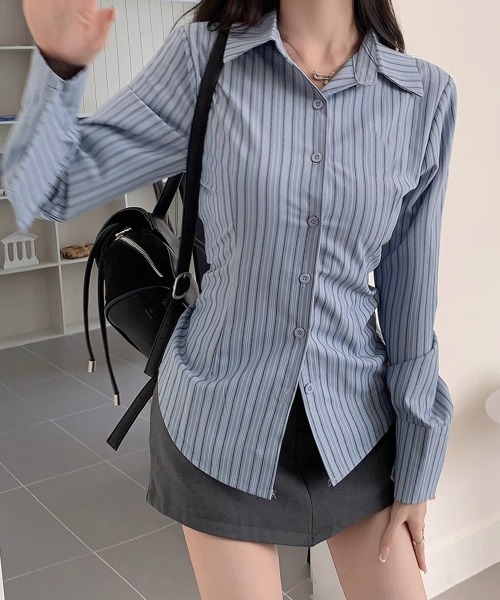 Miniministore(ミニミニストア)の「きれいめ襟付き ストライプ柄 長袖シャツ(シャツ/ブラウス・レディース・ブルーグレー・M/L)」の2枚目の写真