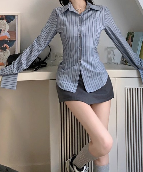 Miniministore(ミニミニストア)の「きれいめ襟付き ストライプ柄 長袖シャツ(シャツ/ブラウス・レディース・ブルーグレー・M/L)」の4枚目の写真
