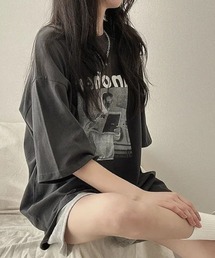 存在感抜群のフォトプリントが目を惹く!ゆるっと着こなせるビッグシルエットTシャツ