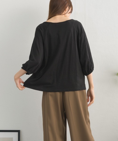 OMNES（オムネス）の「スラブ天竺 ラグランVネック 5分袖Tシャツ UVカット付（Tシャツ/カットソー・レディース・レッド/ブラウン/ブラック/ホワイト・FREE）」の20枚目の写真