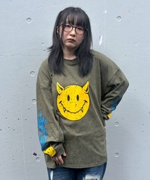DEVIL SMILE トップス
