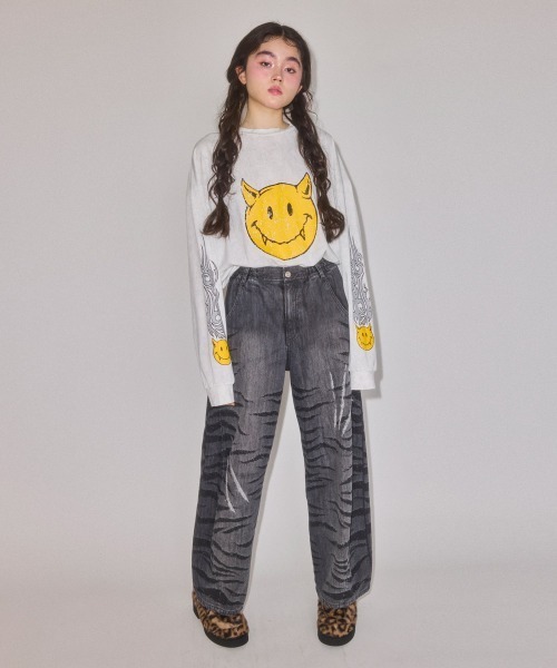 Candy Stripper(キャンディストリッパー)の「DEVIL SMILE トップス(Tシャツ/カットソー・レディース・カーキ/チャコール/オフホワイト・FREE)」の11枚目の写真