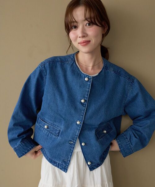 le.coeur blanc(ルクールブラン)の「パールボタンノーカラーデニムジャケット(デニムジャケット・レディース・ブラック/ブルー・38)」の7枚目の写真