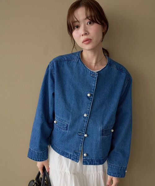 le.coeur blanc(ルクールブラン)の「パールボタンノーカラーデニムジャケット(デニムジャケット・レディース・ブラック/ブルー・38)」の8枚目の写真