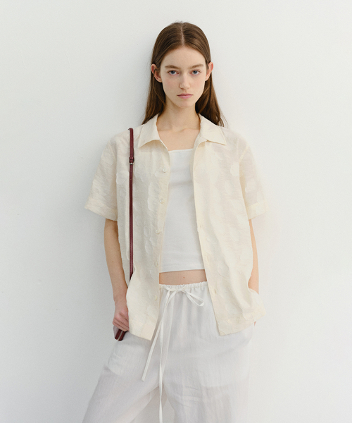 DUNST(ダンスト)の「UNISEX HOLIDAY JACQUARD SHIRT_UDSH6B122_CREAM JACQUARD(シャツ/ブラウス・レディース・アイボリー・MEDIUM/LARGE/SMALL/X-SMALL/X-LARGE)」の1枚目の写真