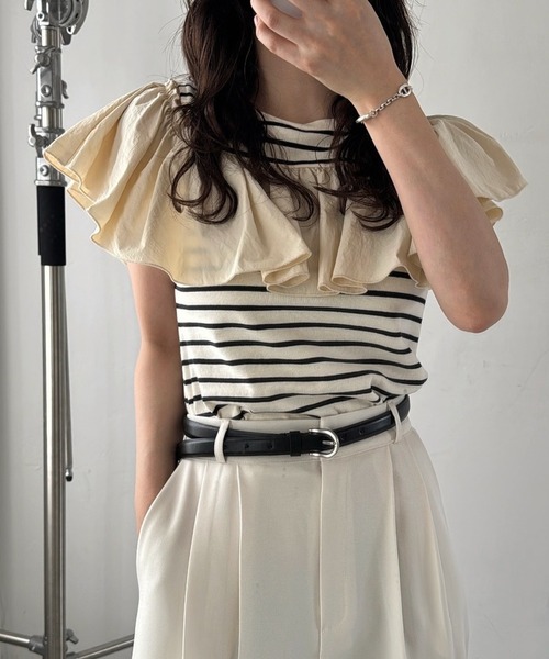 WILLFULLY(ウィルフリー)の「convertible shoulder frill border tops(Tシャツ/カットソー・レディース・アイボリー/ブラック/ブラウン・FREE)」の6枚目の写真