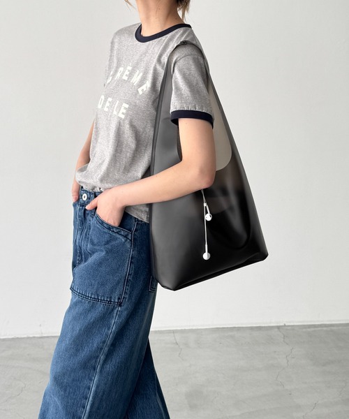 CANAL JEAN(キャナルジーン)の「El mar ジェリーショルダーバッグ(ショルダーバッグ・レディース・アイボリー/ブラック・ONE SIZE)」の7枚目の写真