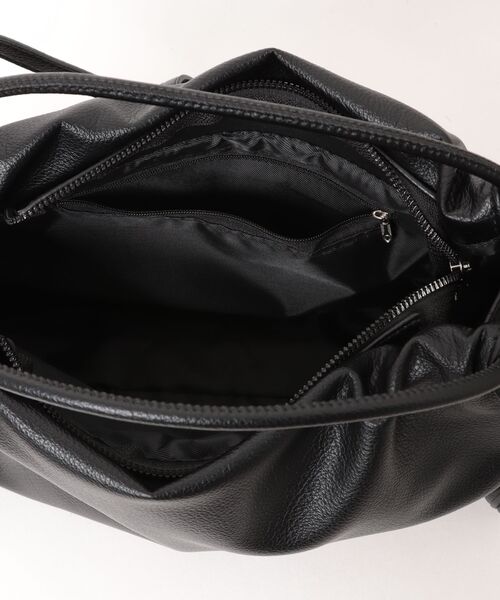minia(ミニア)の「ギャザー巾着のショルダーバッグ<2way>(ショルダーバッグ・レディース・ブラウン/ブラック・FREE)」の4枚目の写真