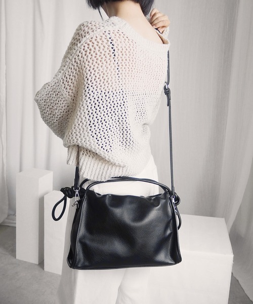 minia(ミニア)の「ギャザー巾着のショルダーバッグ<2way>(ショルダーバッグ・レディース・ブラウン/ブラック・FREE)」の1枚目の写真