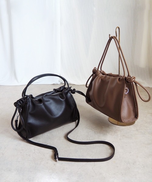 minia(ミニア)の「ギャザー巾着のショルダーバッグ<2way>(ショルダーバッグ・レディース・ブラウン/ブラック・FREE)」の5枚目の写真