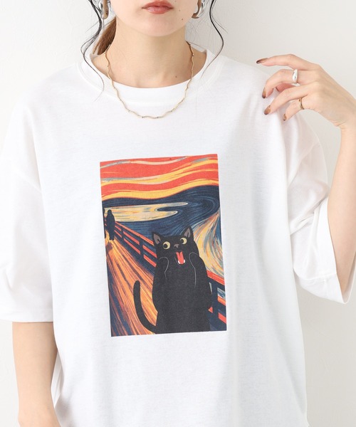 FUNALIVE(ファンアライブ)の「ネコの叫びプリント 五分袖Tシャツ(Tシャツ/カットソー・レディース・グレー系/ホワイト系/チャコールグレー/オフホワイト・L/M)」の1枚目の写真