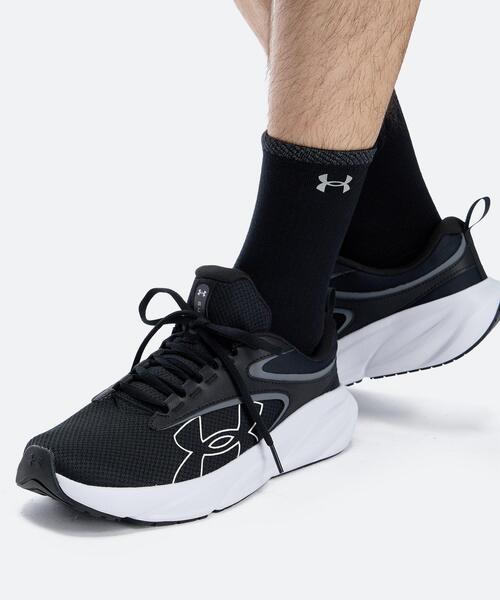 UNDER ARMOUR（アンダーアーマー）の「UAサージ5 エクストラワイド（ランニング/メンズ）（スニーカー・メンズ・ブラック・26.5cm/29.0cm/27.0cm/28.5cm/26.0cm/30.0cm/28.0cm/25.0cm/29.5cm/25.5cm/27.5cm）」の7枚目の写真