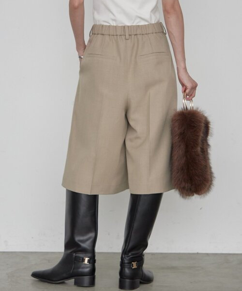 LOUNGEDRESS(ラウンジドレス)の「《セットアップ可》タックハーフパンツ(その他パンツ・レディース・ベージュ・36/38)」の7枚目の写真