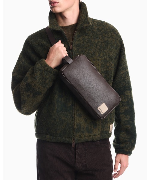 EMPORIO ARMANI エンポリオアルマーニ メッセンジャーバッグ EMPORIO ARMANI｜エンポリオ アルマーニのメッセンジャーバッグ通販