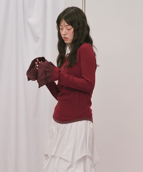 loin nuit(ロワンニュイ)の「bell sleeve rib tops / ベルスリーブリブトップス(Tシャツ/カットソー・レディース・ブラック/ボルドー/グレー/カーキ/アイボリー・FREE)」の8枚目の写真