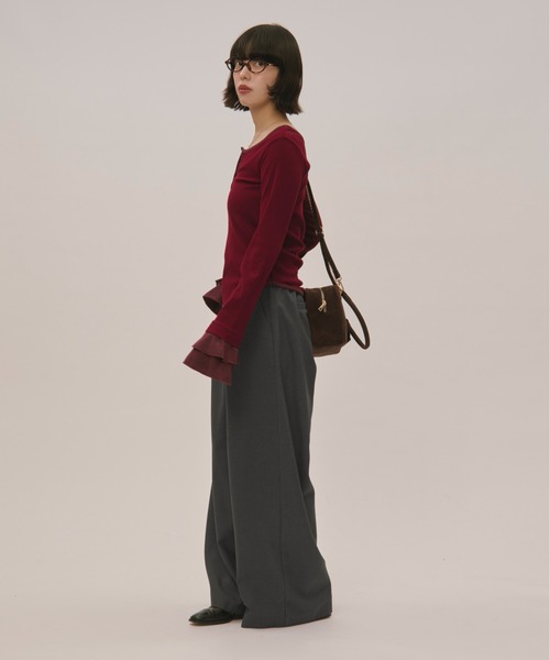 loin nuit(ロワンニュイ)の「bell sleeve rib tops / ベルスリーブリブトップス(Tシャツ/カットソー・レディース・ブラック/ボルドー/グレー/カーキ/アイボリー・FREE)」の18枚目の写真