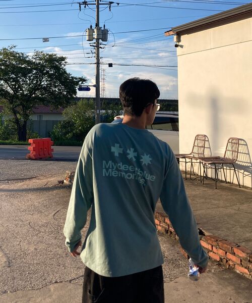 mydeepbluememories(マイディープブルーメモリーズ)の「MM SYMBOL LOGO LONG SLEEVE T(DEEP GREEN)(Tシャツ/カットソー・レディース・ホワイト・ONE SIZE)」の4枚目の写真