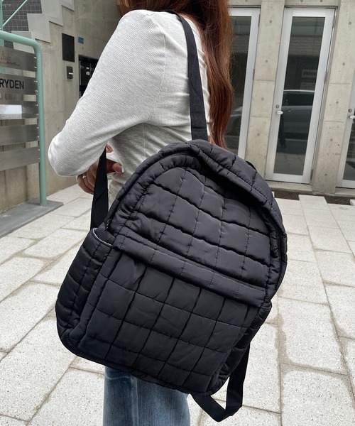 ROGER AND RAW（ロジャーアンドロウ）の「キルティング ナイロンバックパック（バックパック/リュック・レディース・アイボリー/ブラック・FREE）」の8枚目の写真