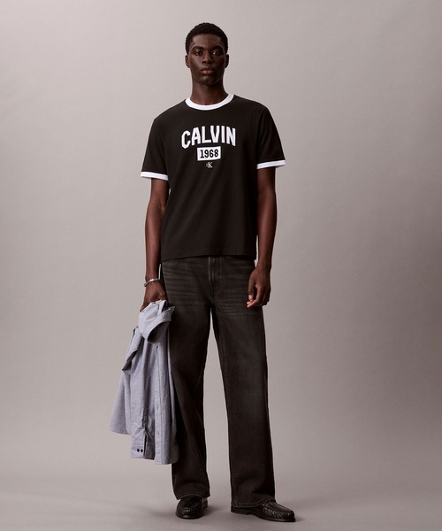 Calvin Klein(カルバン・クライン)の「【ZOZO限定】ユニセックス グラフィックTシャツ(Tシャツ/カットソー・メンズ・ブラック/ホワイト・L/M/S)」の9枚目の写真