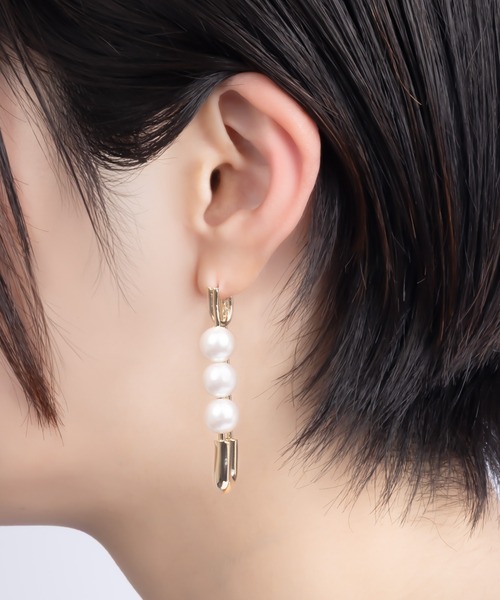 LOVE BY e.m. (ラブバイイーエム)の「セーフティピン パールピアス/モチーフ/レディース/メンズ/26A/W(ピアス(片耳用)・レディース・ゴールド・フリー)」の2枚目の写真