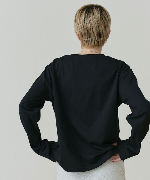 ad thie(アドティエ)の「アソート フォトプリント ロンT(Tシャツ/カットソー・レディース・ブラック/ピンク/ブラウン/オフホワイト・FREE)」の18枚目の写真