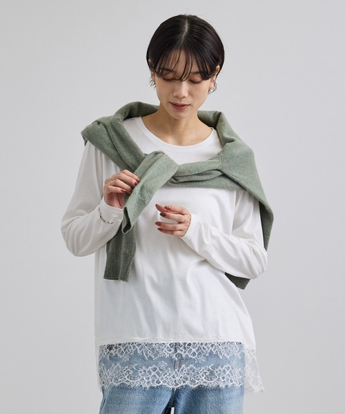 SALON adam et rope'（サロン アダム エ ロペ）の「【WEB限定】ヘムレースプルオーバーカットソー（Tシャツ/カットソー・レディース・オフホワイト/ブラック・FREE）」の2枚目の写真